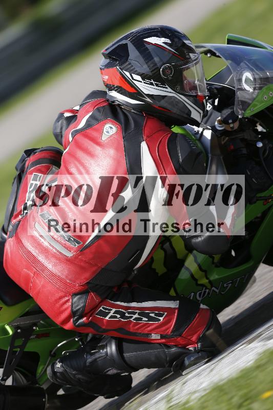 /53 16.09.2025 Track Day Domi Aegerter ADR/Gruppe rot/backside